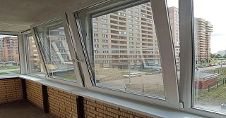 Остекление балкона Ейск цена от 9766 руб. м/п. за 50 часов