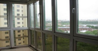Панорамное остекление лоджии Ейск цена от 11 тыс. руб. м/п.